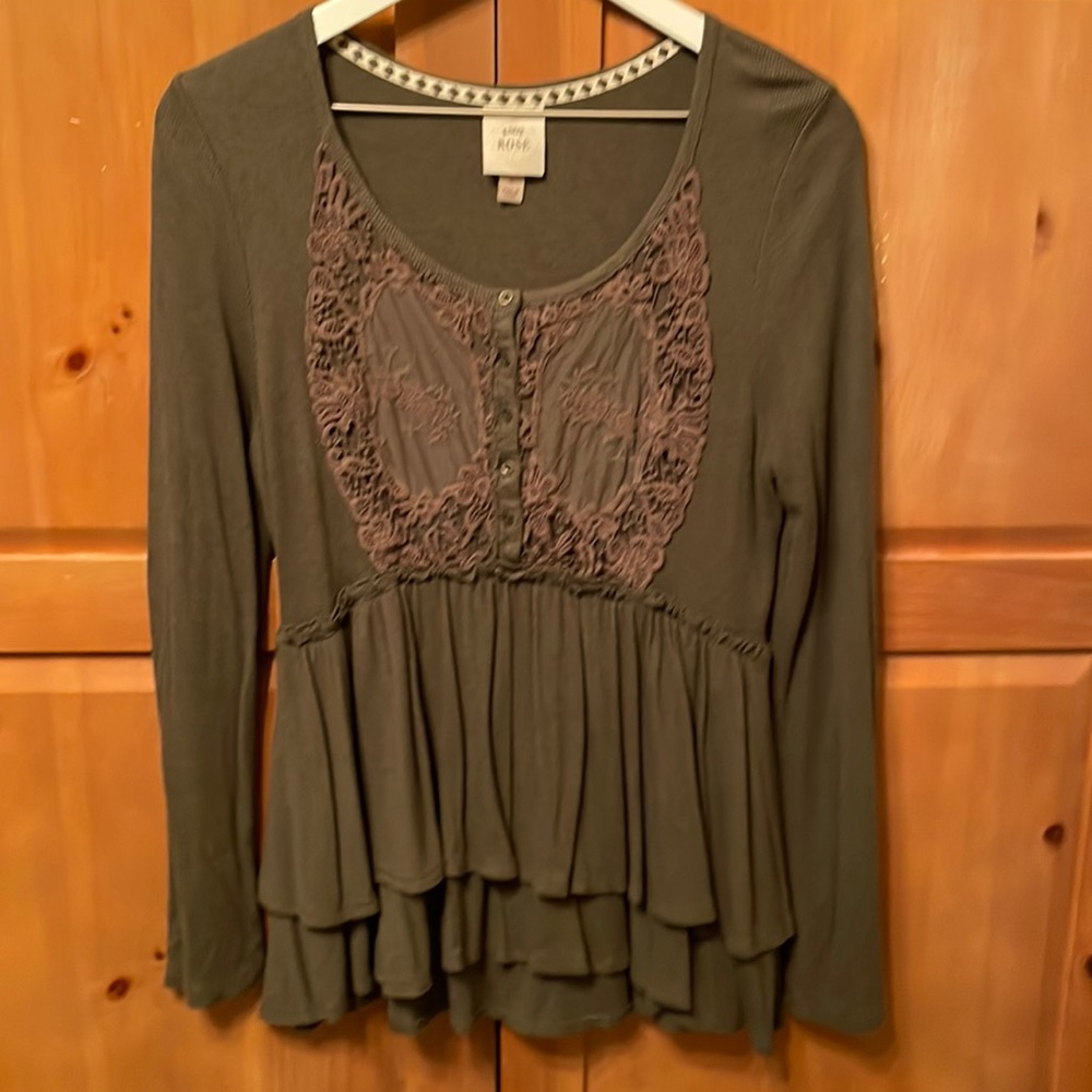Women’s Peplum long sleeve top